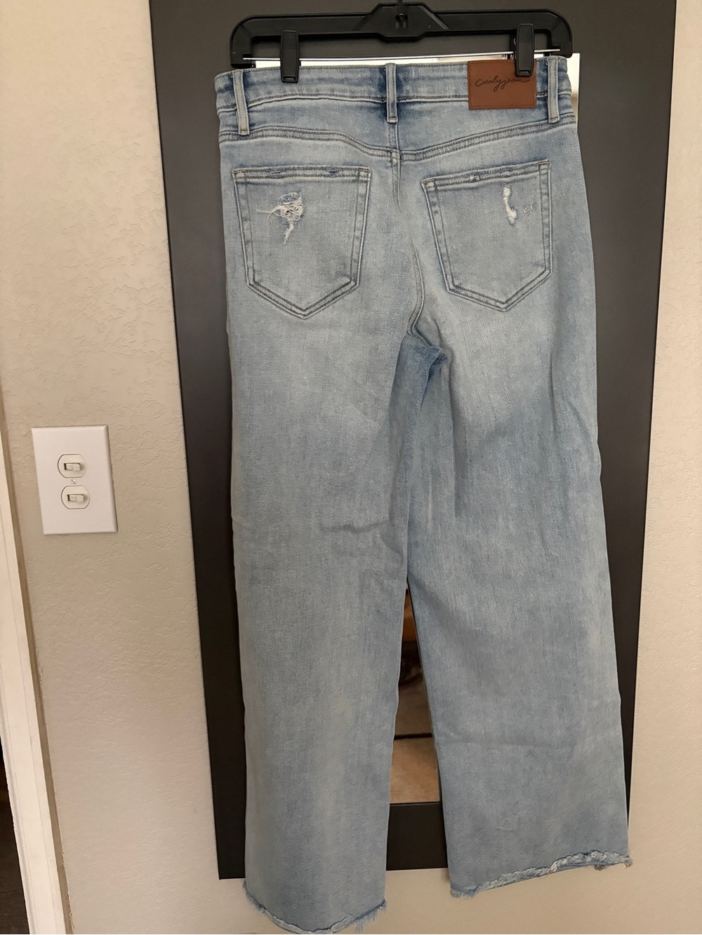 CJLA Dylan Distressed High-Rise Wide-Leg Jeans - Picture 5 of 6